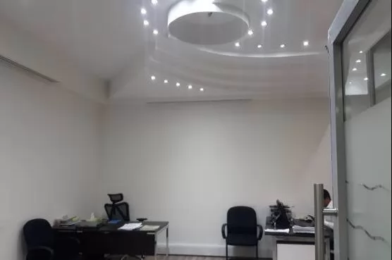 Kommerziell Klaar eigendom U/F Büro  zu vermieten in Doha #14958 - 1  image 